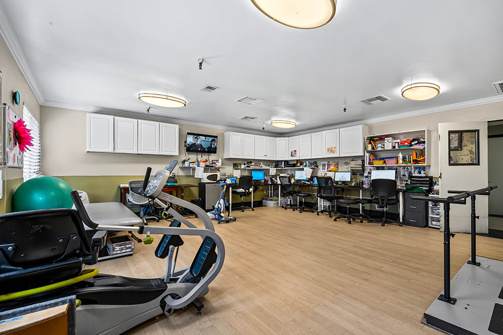 Mesa Verde Post Acute Care Center interior picture