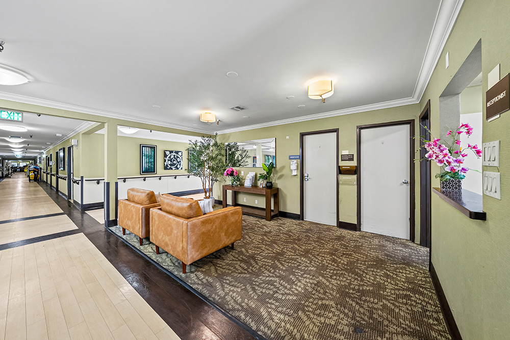 Mesa Verde Post Acute Care Center interior picture
